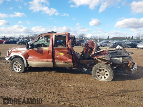 2005 Ford F-250 XL z VIN 1FTSW21P35EC94860, wystawiony jako IAAI lot #41299995 z przebiegiem 241 990 mil mil oraz . Historia ofert i sprzedaży dostępna na DreamBid. Obrazek 13.