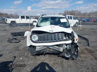 2017 Jeep Renegade Latitude with VIN ZACCJBBB8HPE64812, listed as a IAAI auction lot 41349525 with 106,966 mi miles. Bid and sale history available at carsss.com. Image 13.