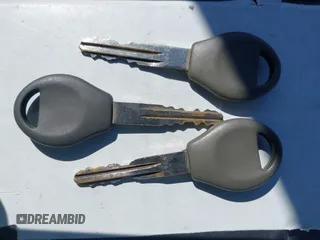 2002 Nissan Xterra XE с VIN 5N1ED28Y02C518235, выставлен на аукционе IAAI как лот 42363660 с пробегом 301 116 миль миль и . История ставок и продаж доступна на DreamBid. Изображение 11.