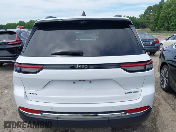2023 Jeep Grand Cherokee Limited z VIN 1C4RJHBG3PC625434, wystawiony jako IAAI lot #42295033 z przebiegiem 27 084 mil mil oraz . Historia ofert i sprzedaży dostępna na DreamBid. Obrazek 16.