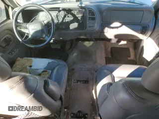1999 GMC Denali z VIN 1GKEK13R5XR503159, wystawiony jako Copart lot #89018655 z przebiegiem 229 819 mil mil oraz Czysty tytuł • Clean title. Historia ofert i sprzedaży dostępna na DreamBid. Obrazek 8.