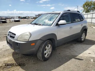 2005 Hyundai Tucson GLS with VIN KM8JN12DX5U079717, listed as a Copart auction lot 49110634 with 178,731 mi miles and Salvage Title. Bid and sale history available at carsss.com. Image 1.