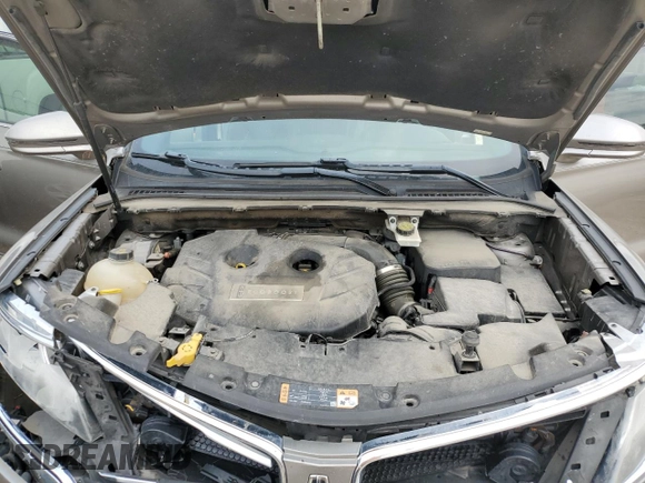 2017 Lincoln MKC Reserve with VIN 5LMCJ3D91HUL35558, listed as a Copart auction lot 53739575 with 188,577 mi miles and Salvage title. Bid and sale history available at DreamBid. Image 12.