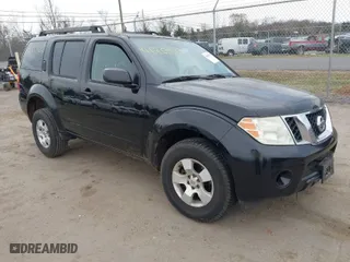2009 Nissan Pathfinder SE with VIN 5N1AR18U89C611098, listed as a IAAI auction lot 41833617 with 202,680 mi miles. Bid and sale history available at carsss.com. Image 1.