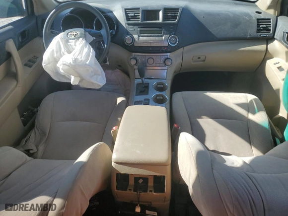 2011 Toyota Highlander with VIN 5TDZA3EHXBS009356, listed as a Copart auction lot 89105275 with 211,665 mi miles and Salvage Title. Bid and sale history available at carsss.com. Image 8.