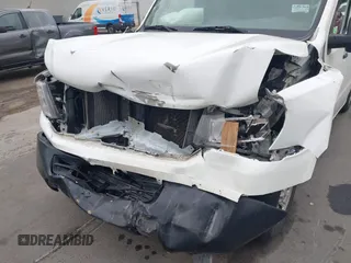 2021 Nissan NV Cargo SV z VIN 1N6BF0KYXMN805682, wystawiony jako IAAI lot #42152216 z przebiegiem 82 671 mil mil oraz . Historia ofert i sprzedaży dostępna na DreamBid. Obrazek 17.
