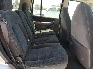 2002 Ford Explorer XLT z VIN 1FMDU63E22UA50017, wystawiony jako Copart lot #55092105 z przebiegiem 193 410 mil mil oraz Szkody całkowita. Historia ofert i sprzedaży dostępna na DreamBid. Obrazek 11.