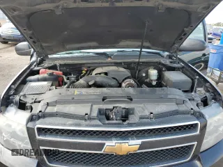 2007 Chevrolet Suburban LTZ with VIN 3GNFK16377G177721, listed as a Copart auction lot 66013204 with 226,713 mi miles and Clean Title. Bid and sale history available at carsss.com. Image 12.
