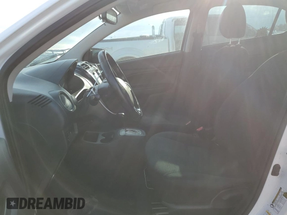 2017 Mitsubishi Mirage ES z VIN ML32F3FJ2HHF16985, wystawiony jako Copart lot #55655535 z przebiegiem 133 948 mil mil oraz Szkoda całkowita • Salvage title. Historia ofert i sprzedaży dostępna na DreamBid. Obrazek 7.