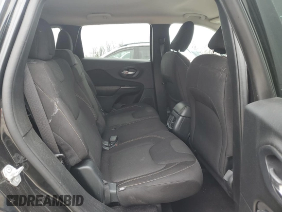 2016 Jeep Cherokee Latitude with VIN 1C4PJMCS3GW323322, listed as a Copart auction lot 50206185 with 183,062 mi miles and Salvage Title. Bid and sale history available at carsss.com. Image 11.