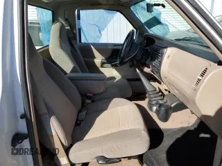 1999 Mazda B-Series Truck SX z VIN 4F4YR12CXXTM23416, wystawiony jako Copart lot #46078195 z przebiegiem 221 079 mil mil oraz Szkoda całkowita • Salvage title. Historia ofert i sprzedaży dostępna na DreamBid. Obrazek 7.