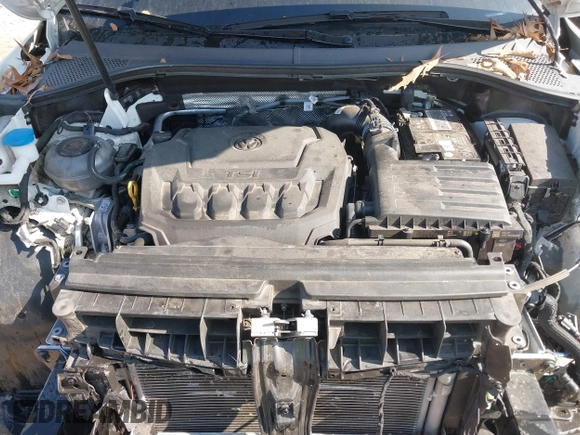 2023 Volkswagen Tiguan S z VIN 3VVRB7AX7PM076426, wystawiony jako IAAI lot #41453269 z przebiegiem 63 478 mil mil oraz . Historia ofert i sprzedaży dostępna na DreamBid. Obrazek 10.
