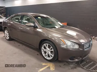 2014 Nissan Maxima S z VIN 1N4AA5AP2EC472688, wystawiony jako IAAI lot #42215250 z przebiegiem 185 778 mil mil oraz . Historia ofert i sprzedaży dostępna na DreamBid. Obrazek 1.