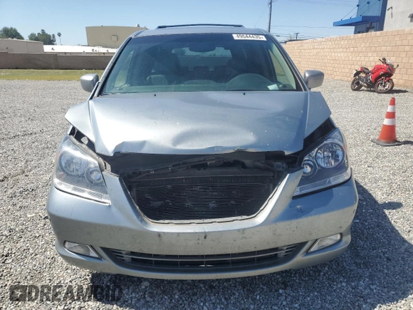 2007 Honda Odyssey Touring z VIN 5FNRL38857B041567, wystawiony jako Copart lot #49644435 z przebiegiem 219 052 mil mil oraz Szkoda całkowita • Salvage title. Historia ofert i sprzedaży dostępna na DreamBid. Obrazek 5.