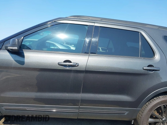 2017 Ford Explorer XLT z VIN 1FM5K7D82HGA31550, wystawiony jako IAAI lot #42391756 z przebiegiem 141 291 mil mil oraz . Historia ofert i sprzedaży dostępna na DreamBid. Obrazek 15.