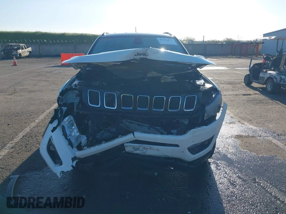 2018 Jeep Compass Latitude with VIN 3C4NJDBB5JT103587, listed as a IAAI auction lot 41944613 with 54,104 mi miles. Bid and sale history available at carsss.com. Image 6.