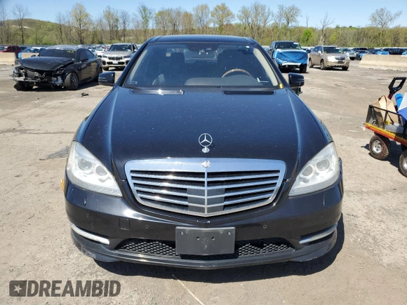 2012 Mercedes-Benz S 550 with VIN WDDNG9EB7CA468828, listed as a Copart auction lot 54895855 with 188,752 mi miles and Clean Title. Bid and sale history available at DreamBid. Image 5.