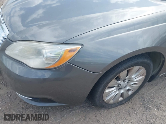 2012 Chrysler 200 LX with VIN 1C3CCBAB7CN305295, listed as a IAAI auction lot 42152143 with 184,352 mi miles. Bid and sale history available at carsss.com. Image 6.