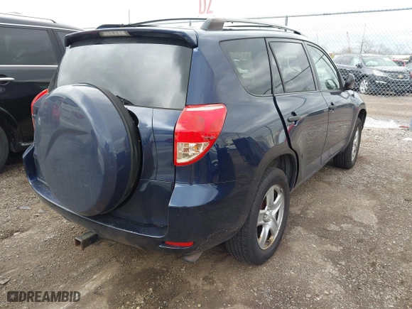 2007 Toyota RAV4 with VIN JTMZD33V676048811, listed as a IAAI auction lot 42049920 with 258,716 mi miles. Bid and sale history available at carsss.com. Image 4.
