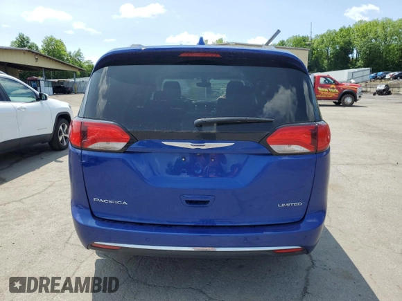 2020 Chrysler Pacifica Limited with VIN 2C4RC1GG0LR284747, listed as a Copart auction lot 59002405 with 68,873 mi miles and Salvage title. Bid and sale history available at DreamBid. Image 6.
