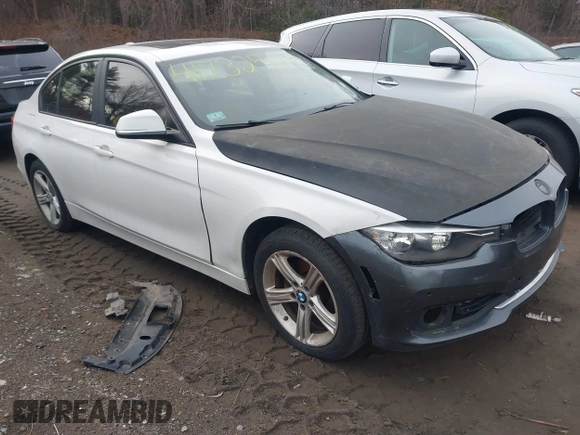2012 BMW 3 Series 328i с VIN WBA3C1C58CF431864, выставлен на аукционе IAAI как лот 41732575 с пробегом Не указан миль и . История ставок и продаж доступна на DreamBid. Изображение 1.