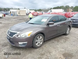 2014 Nissan Altima 2.5 S with VIN 1N4AL3APXEN228967, listed as a IAAI auction lot 41869277 with 174,149 mi miles. Bid and sale history available at carsss.com. Image 2.