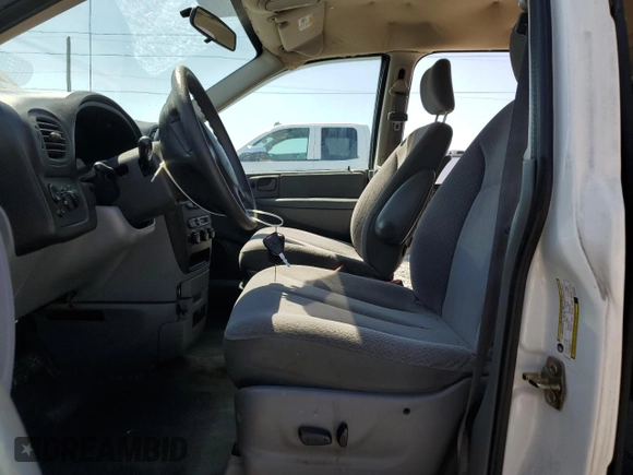 2007 Dodge Grand Caravan SE with VIN 1D4GP24R97B131542, listed as a Copart auction lot 52288185 with 203,695 mi miles and Salvage Title. Bid and sale history available at DreamBid. Image 7.