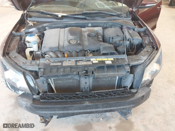 2012 Volkswagen Passat SE with VIN 1VWBH7A31CC015450, listed as a IAAI auction lot 41763605 with 160,288 mi miles. Bid and sale history available at carsss.com. Image 10.
