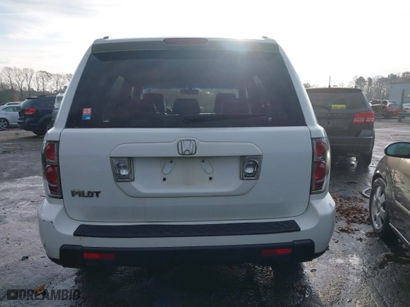 2007 Honda Pilot EX-L with VIN 5FNYF28527B015589, listed as a IAAI auction lot 41113153 with 352,772 mi miles. Bid and sale history available at carsss.com. Image 16.