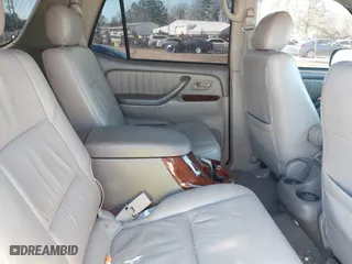 2006 Toyota Sequoia Limited with VIN 5TDBT48AX6S263316, listed as a IAAI auction lot 41559979 with 401,207 mi miles. Bid and sale history available at carsss.com. Image 8.