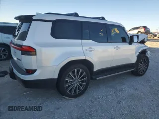 2024 Lexus GX 550 Luxury z VIN JTJVBCDX8R5012273, wystawiony jako Copart lot #81360034 z przebiegiem 4 883 mil mil oraz Szkoda całkowita • Salvage title. Historia ofert i sprzedaży dostępna na DreamBid. Obrazek 3.