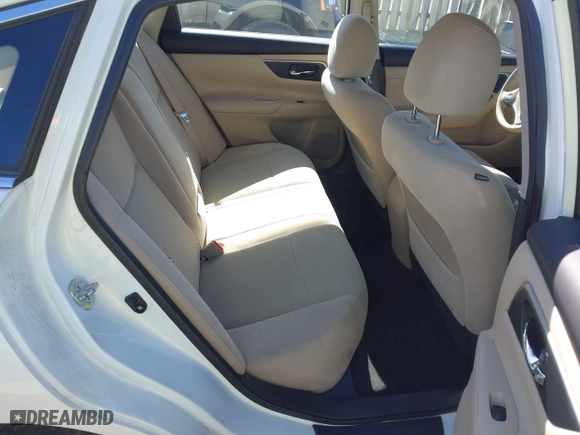 2015 Nissan Altima 2.5 with VIN 1N4AL3AP1FC472617, listed as a IAAI auction lot 41886849 with 67,395 mi miles. Bid and sale history available at carsss.com. Image 8.