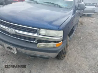 2002 Chevrolet Tahoe LS с VIN 1GNEC13Z12R178048, выставлен на аукционе IAAI как лот 42051509 с пробегом Не указан миль и . История ставок и продаж доступна на DreamBid. Изображение 12.
