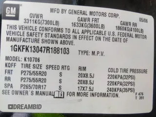 2007 GMC Yukon SLT with VIN 1GKFK13047R188103, listed as a IAAI auction lot 41212201 with 1 mi miles. Bid and sale history available at carsss.com. Image 9.
