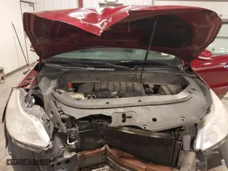 2010 Chevrolet Traverse LT w/1LT with VIN 1GNLRFED5AS141211, listed as a IAAI auction lot 41407190 with 189,101 mi miles. Bid and sale history available at carsss.com. Image 10.