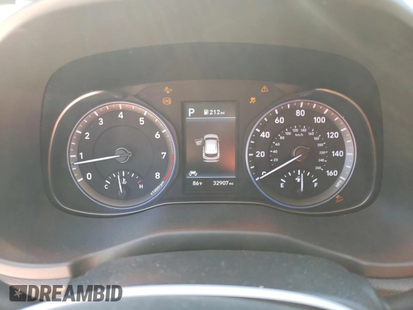 2020 Hyundai Kona Limited with VIN KM8K33A56LU405994, listed as a Copart auction lot 81983334 with 32,907 mi miles and Salvage Title. Bid and sale history available at carsss.com. Image 9.