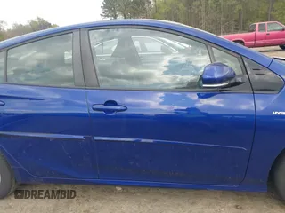 2018 Toyota Prius Two with VIN JTDKARFU4J3056091, listed as a IAAI auction lot 41919790 with 85,025 mi miles. Bid and sale history available at carsss.com. Image 13.