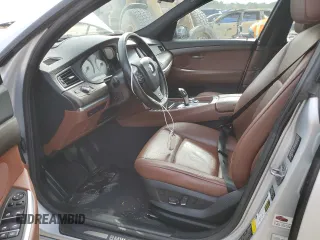 2013 BMW 5 Series GT 535i xDrive with VIN WBASP2C51DC339651, listed as a Copart auction lot 70028724 with 98,674 mi miles and Salvage Title. Bid and sale history available at carsss.com. Image 7.