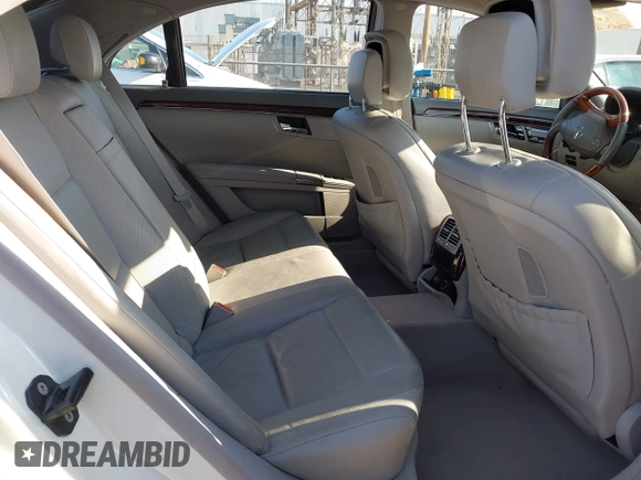 2010 Mercedes-Benz S 550 with VIN WDDNG7BB3AA321119, listed as a IAAI auction lot 42000294 with 92,857 mi miles and . Bid and sale history available at DreamBid. Image 8.