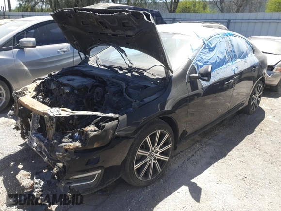 2015 Volvo S60 T6 Drive-E с VIN YV149MFK4F2336717, выставлен на аукционе Copart как лот 51391435 с пробегом Не указан миль и Списание • Salvage title. История ставок и продаж доступна на DreamBid. Изображение 1.