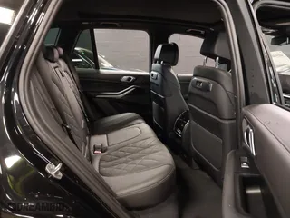 2024 BMW X5 xDrive40i with VIN 5UX23EU04R9S29747, listed as a IAAI auction lot 40980465 with 8,183 mi miles. Bid and sale history available at carsss.com. Image 8.