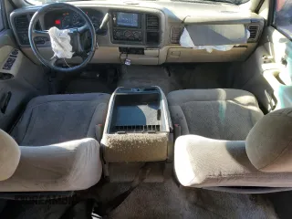2002 Chevrolet Tahoe LS with VIN 1GNEC13V62R184697, listed as a Copart auction lot 87201294 with 0 mi miles and Salvage Title. Bid and sale history available at carsss.com. Image 8.