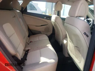 2018 Hyundai Tucson SE z VIN KM8J2CA44JU688429, wystawiony jako Copart lot #56484525 z przebiegiem 86 578 mil mil oraz Tytuł czysty. Historia ofert i sprzedaży dostępna na DreamBid. Obrazek 11.