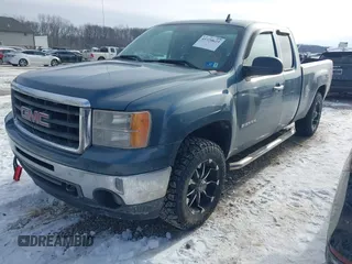 2011 GMC Sierra 1500 with VIN 1GTR2VE31BZ302820, listed as a IAAI auction lot 41320623 with 207,772 mi miles and . Bid and sale history available at DreamBid. Image 17.