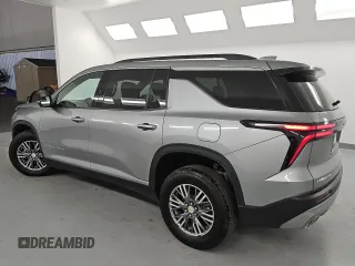 2024 Chevrolet Traverse FWD LT z VIN 1GNERGKS7RJ183916, wystawiony jako Copart lot #57982305 z przebiegiem 30 770 mil mil oraz Czysty tytuł • Clean title. Historia ofert i sprzedaży dostępna na DreamBid. Obrazek 2.