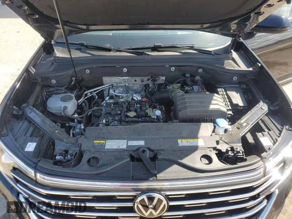 2024 Volkswagen Atlas SEL with VIN 1V2BR2CA9RC545090, listed as a Copart auction lot 61136825 with 18,248 mi miles and Non repairable. Bid and sale history available at DreamBid. Image 12.