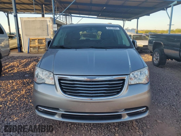 2015 Chrysler Town & Country Touring with VIN 2C4RC1BG6FR695842, listed as a Copart auction lot 53514685 with 136,655 mi miles and Salvage Title. Bid and sale history available at DreamBid. Image 5.
