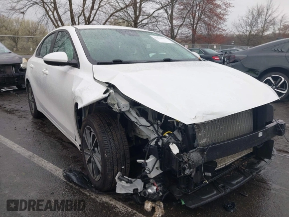 2022 Kia Forte LXS with VIN 3KPF24AD0NE455376, listed as a IAAI auction lot 41943951 with 52,535 mi miles and . Bid and sale history available at DreamBid. Image 1.