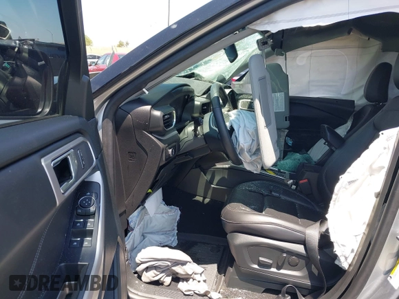 2024 Ford Explorer XLT с VIN 1FMSK7DH7RGA54617, выставлен на аукционе IAAI как лот 42208093 с пробегом Не указан миль и . История ставок и продаж доступна на DreamBid. Изображение 5.