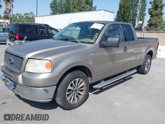 2004 Ford F-150 XL с VIN 1FTPX12504NA86539, выставлен на аукционе IAAI как лот 42430936 с пробегом 196 277 миль миль и . История ставок и продаж доступна на DreamBid. Изображение 2.